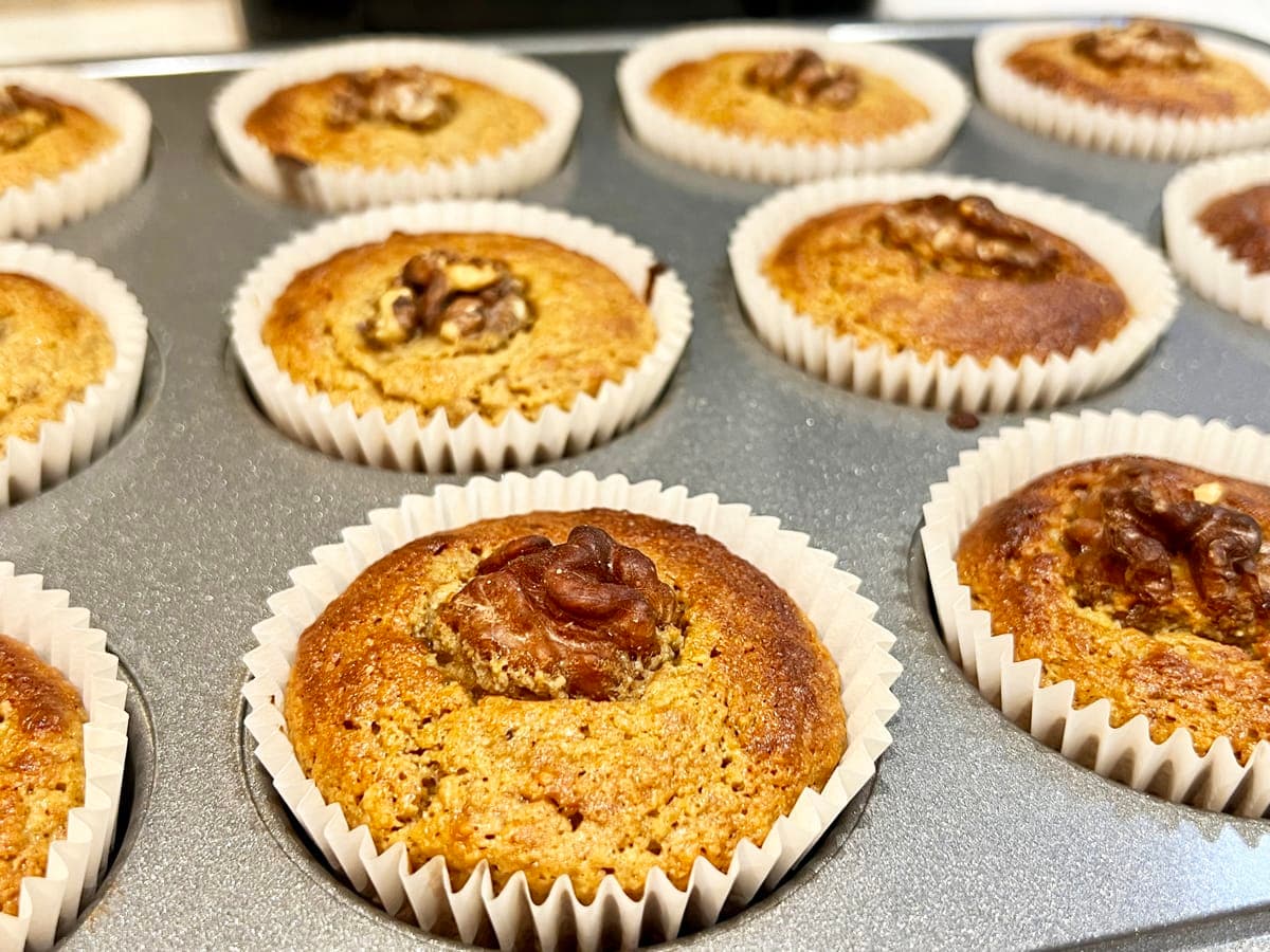 Breakfast Collagen Banana Muffins